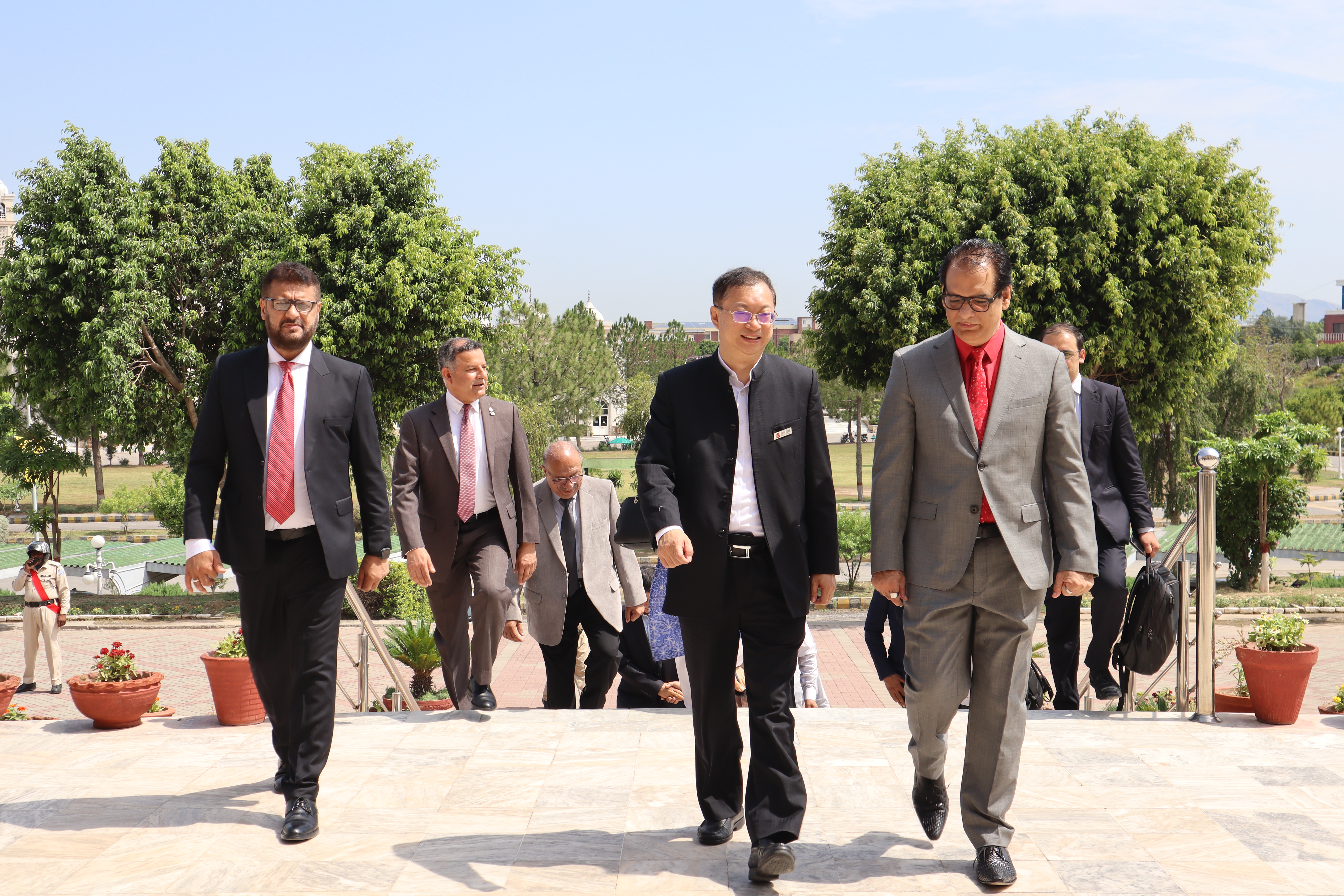 Strengthening Global Academic Partnerships between Pakistan & China