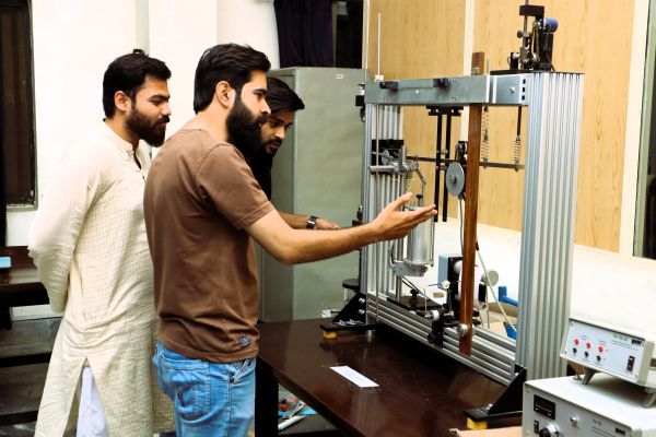 Theory of Machines and Vibrations Lab